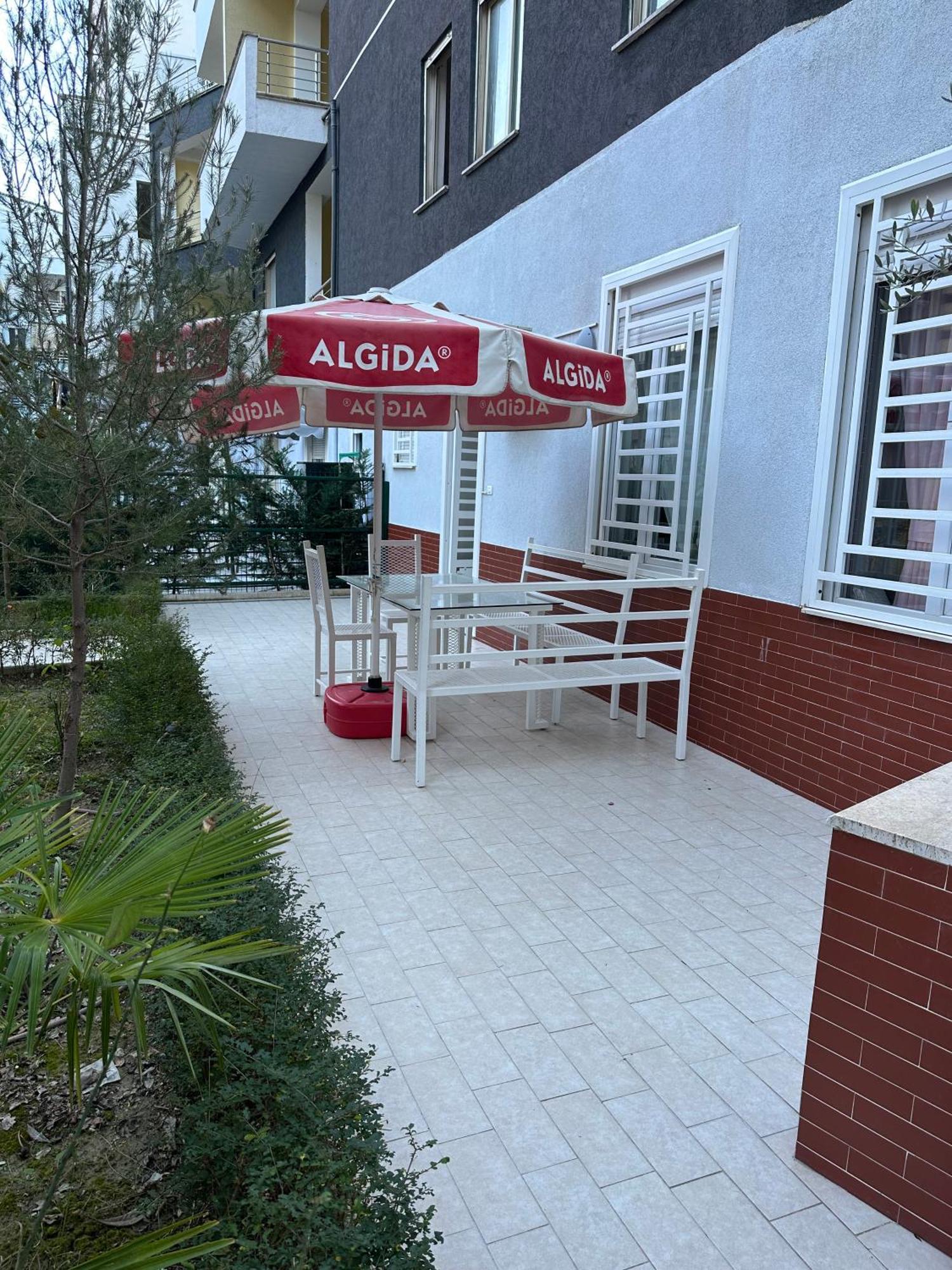 Dry Lake Apartment Tirana Exterior photo
